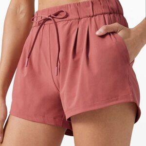 GUC lululemon athletica women's rosewood drawstring shorts
